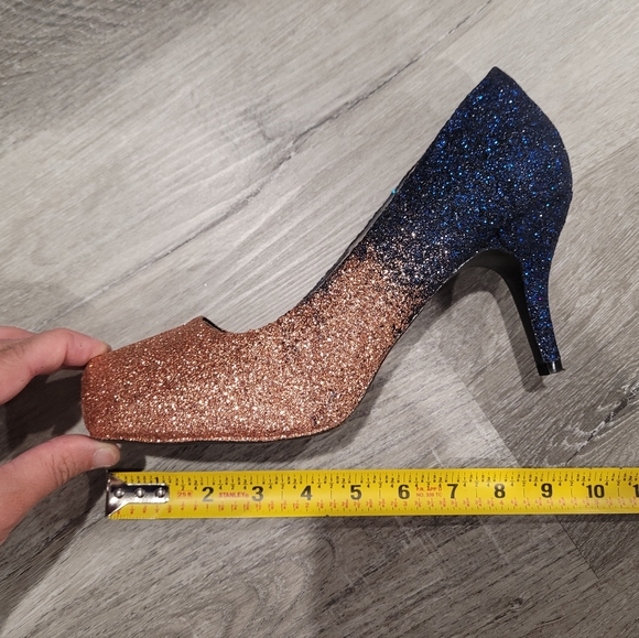 Glittery Shoes - Picture 4 of 6